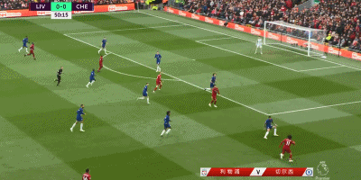 伤愈复出那一刻全场起立鼓掌